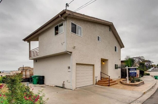 Building Photo - **** INCREDIBLE VIEWS 3 BED 2 BATH HOME! B...
