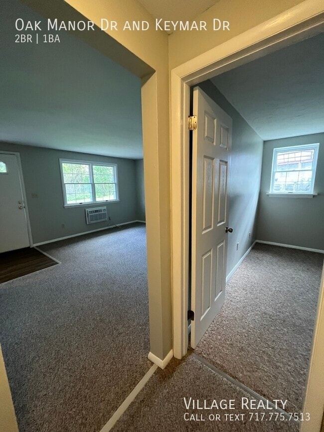 Building Photo - 176 Oak Manor Dr