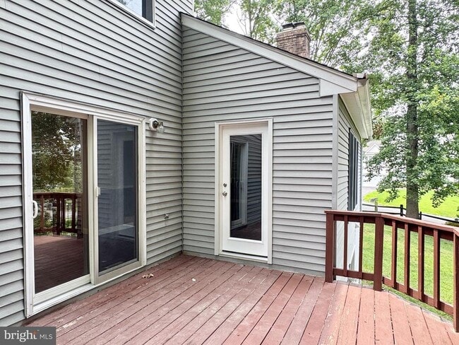 Building Photo - 3302 Aquia Dr