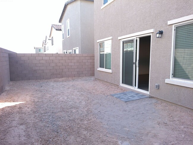 Building Photo - Rush Ave