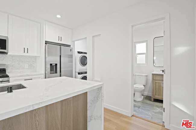 Building Photo - 2521 10th St