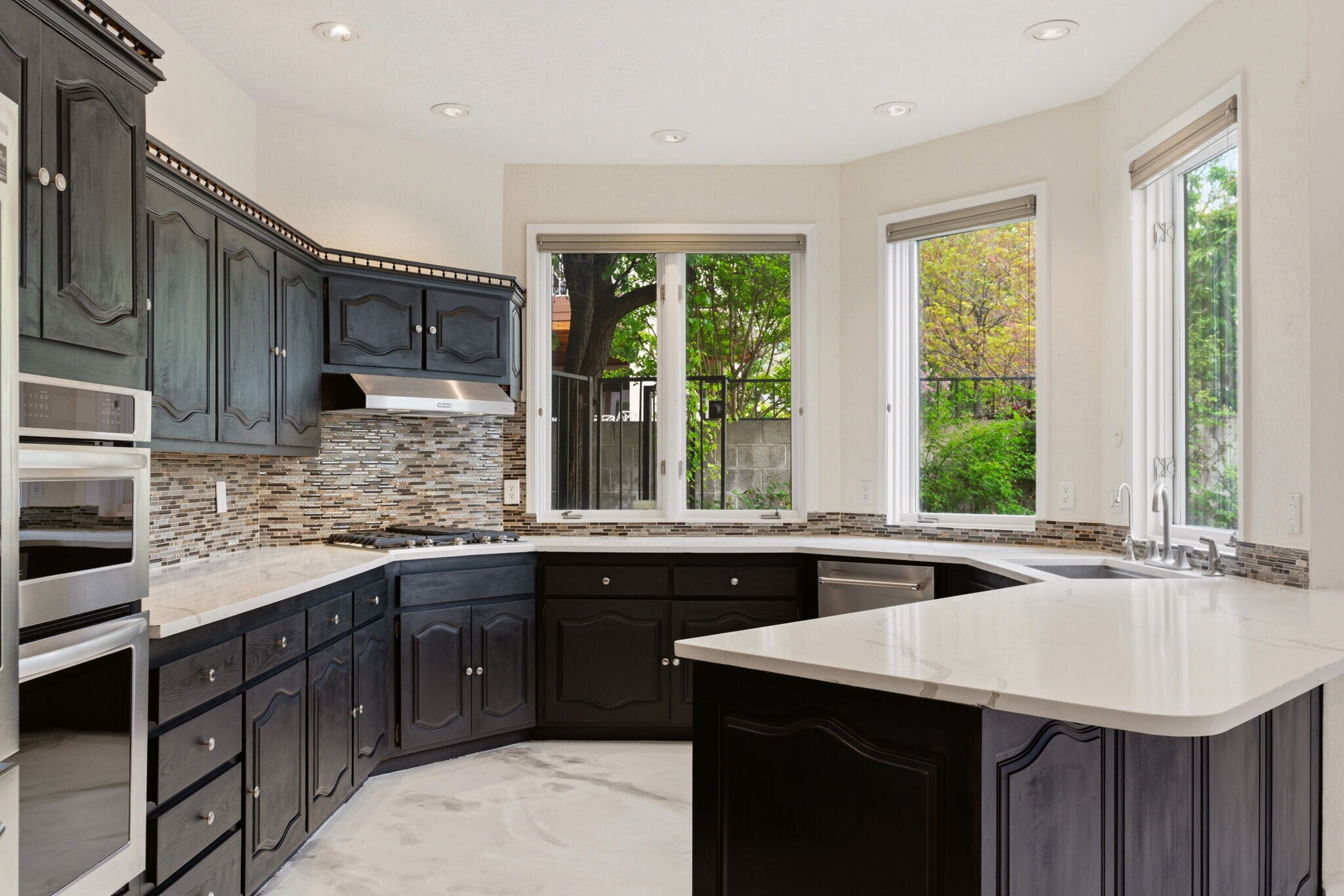 Building Photo - 9706 Tanoan Dr NE