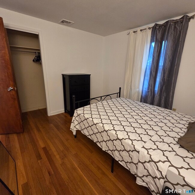 Building Photo - 48 Collier Cir