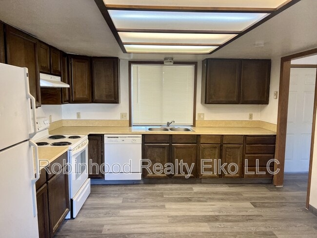 Building Photo - 358 Parkchester Dr