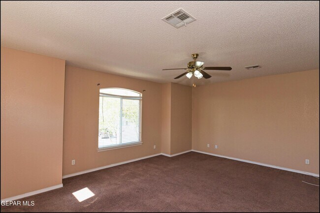Building Photo - 452 Emerald Pass Ave