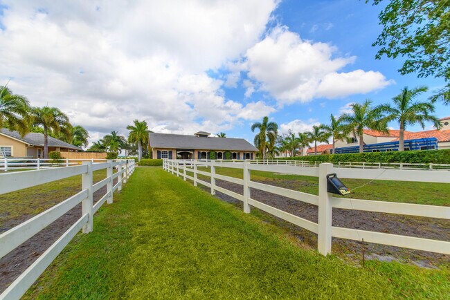 Building Photo - 14911 Equestrian Way