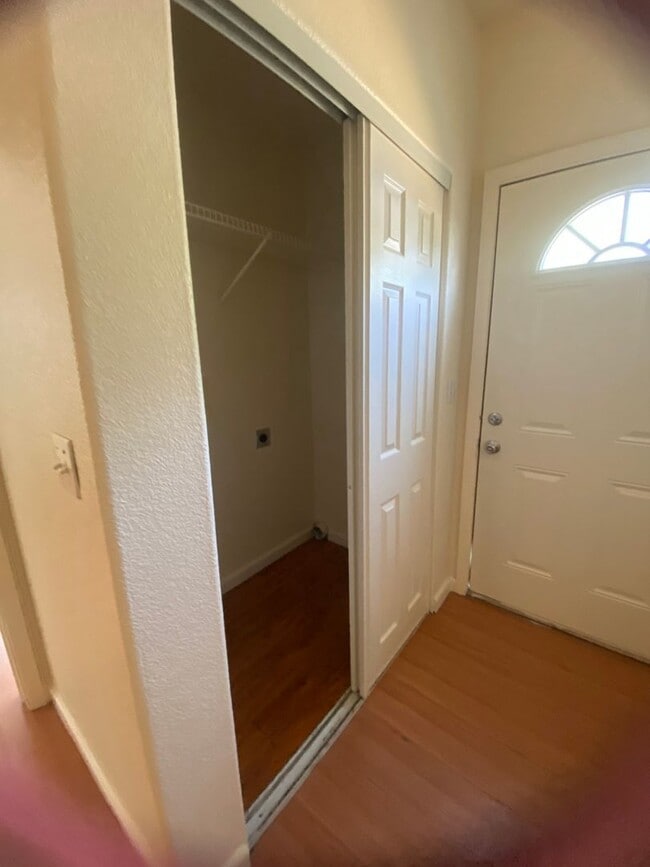 Building Photo - Three Bedroom One bath home Available now
