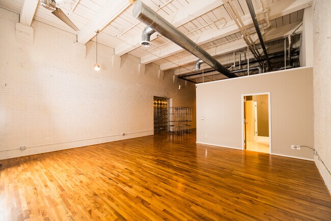 Building Photo - 2412 2nd Ave N