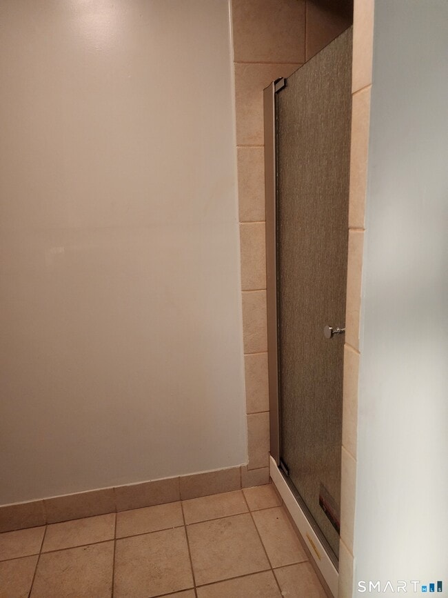 Building Photo - 625 North Ave