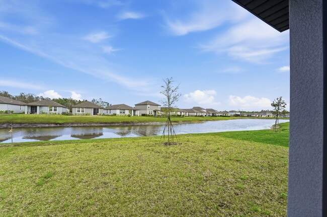 Building Photo - 205 Links Ter Blvd