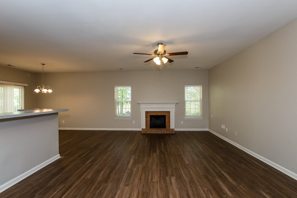 Building Photo - 11430 Northwoods Forest Dr