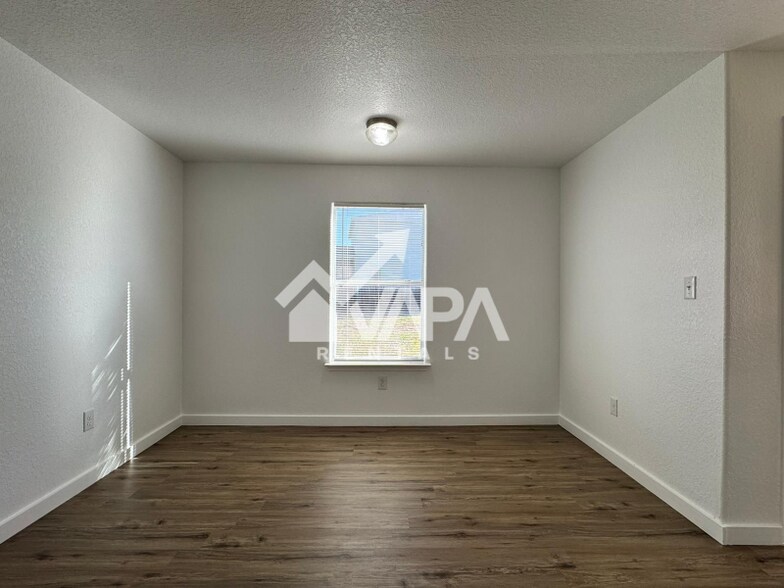 Building Photo - 5818 Apache Canyon