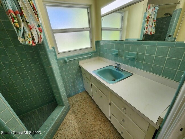 Building Photo - 1181 Sunny Point Dr