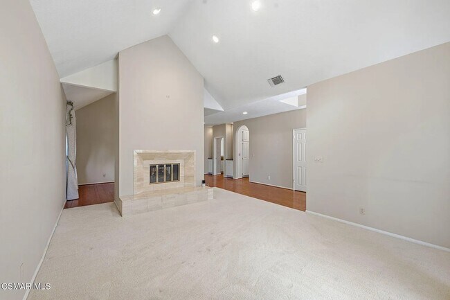 Building Photo - 2085 Brookfield Dr