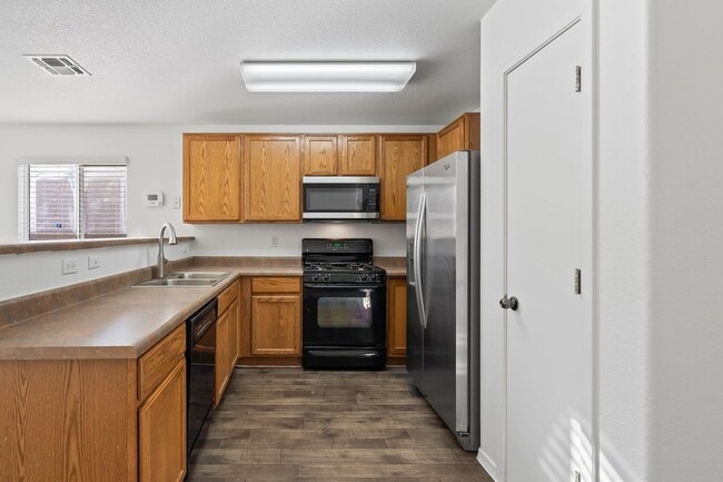 Building Photo - 6653 S Via Vista De Santa Cruz