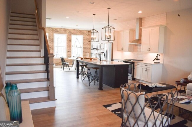 Building Photo - 140 Harlow Cir