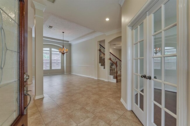 Building Photo - 6 Jester Oaks Pl