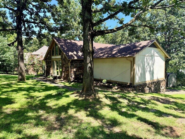 Building Photo - 602 Azure Hills Dr