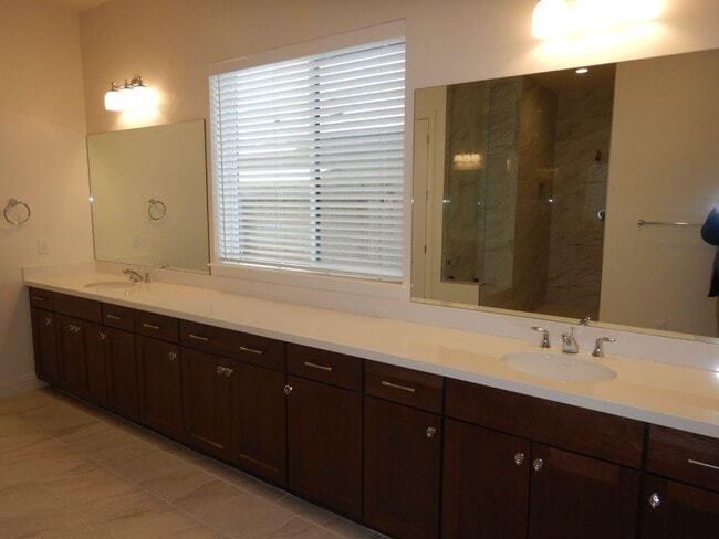 Building Photo - Regency at Caramella Ranch