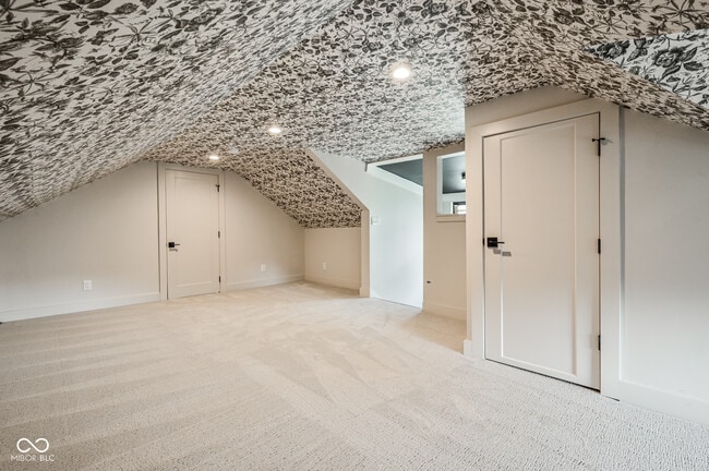 Building Photo - 2058 Carrollton Ave