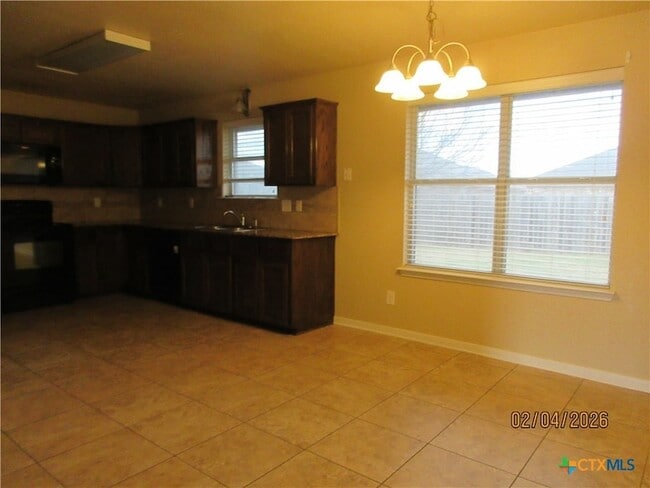 Building Photo - 6812 Alvin Dr