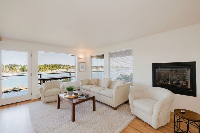 Building Photo - Furnished Bainbridge Island Waterfront Home with Incredible Views