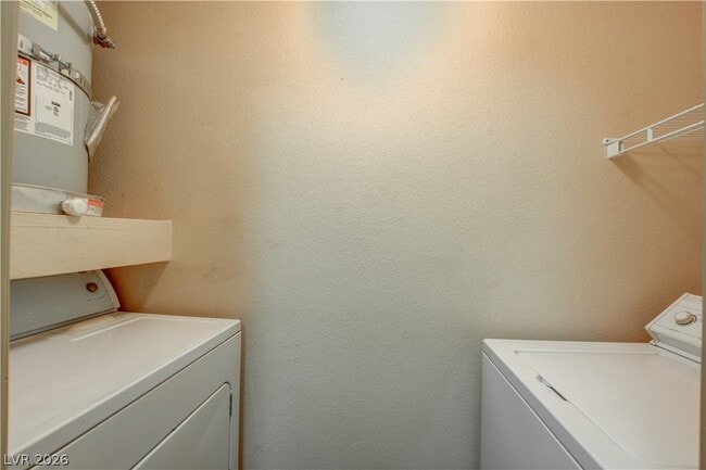 Building Photo - 1150 N Buffalo Dr
