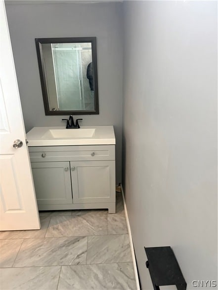 Building Photo - 4662 Cleveland Rd