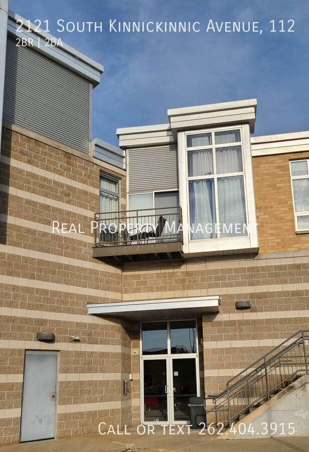 Building Photo - 2121 S Kinnickinnic Ave