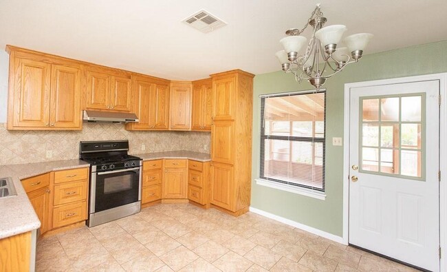 Building Photo - 4619 Raintree Blvd