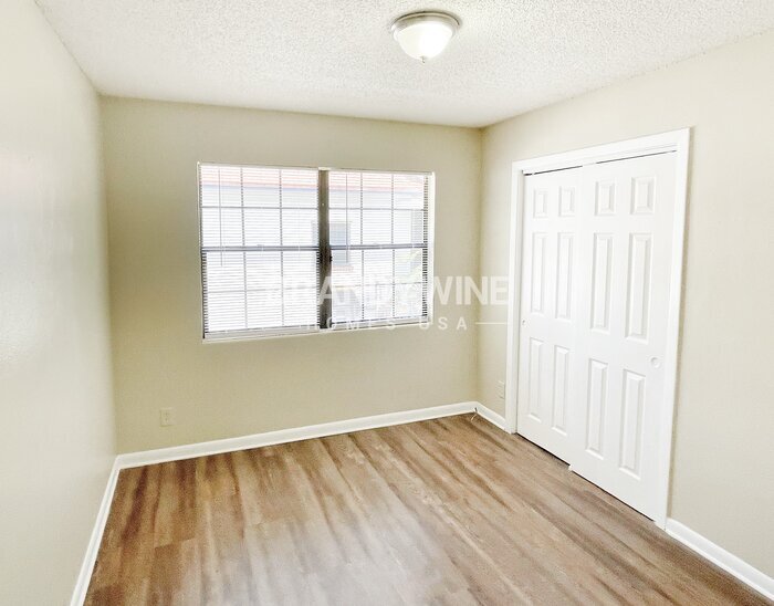 Building Photo - 2255 Tegner Dr