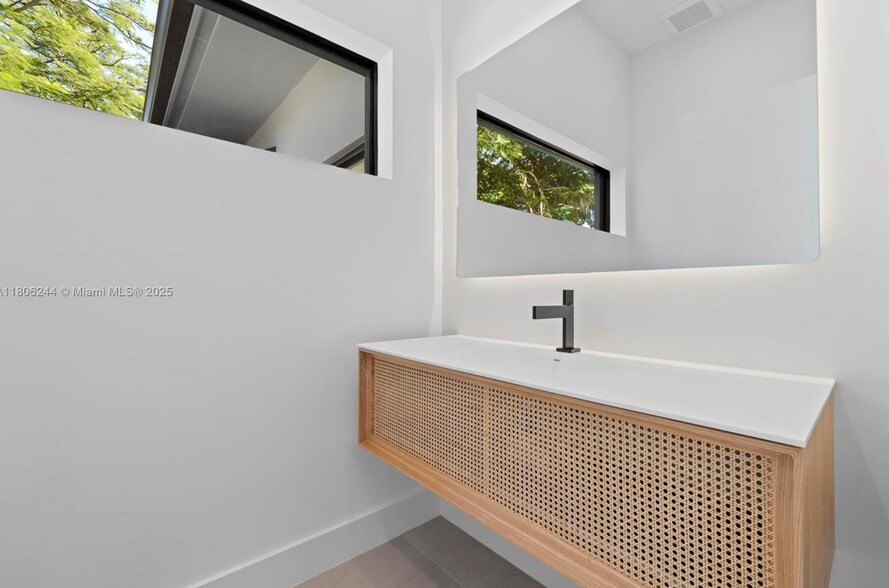 Building Photo - 7530 SW 134th St