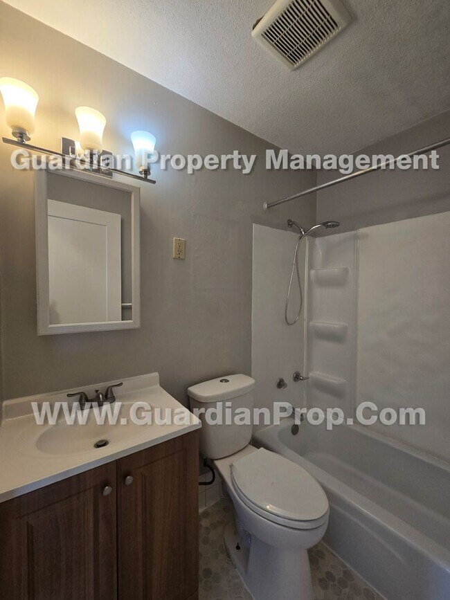 Building Photo - 2426 County Rd I