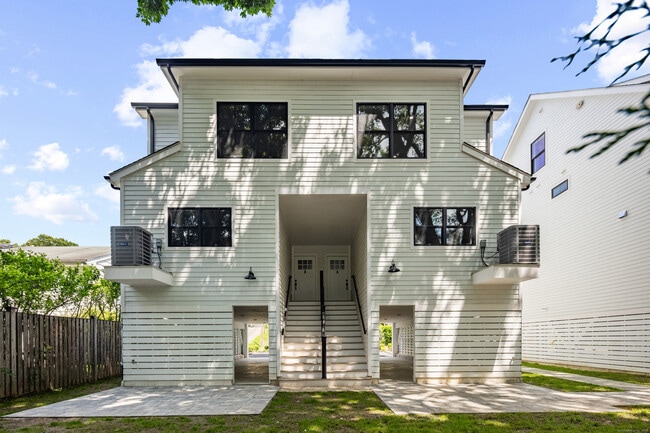 Building Photo - 26 Homestead Ln