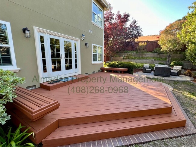Building Photo - 7000 Sterling Gate Ct