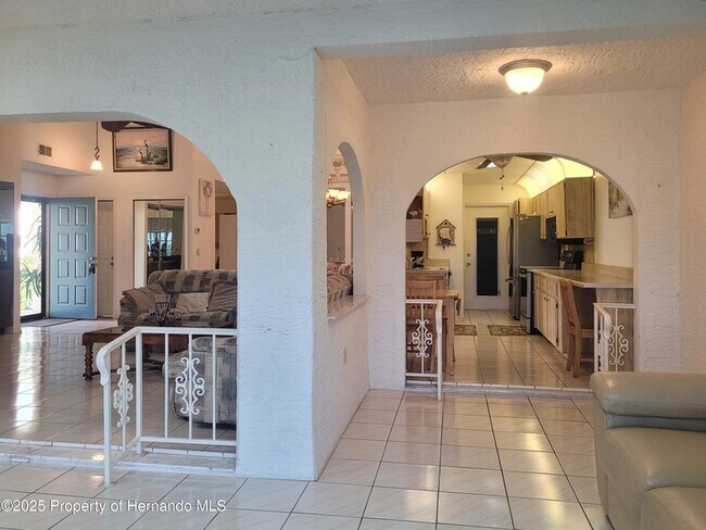 Building Photo - 7559 Heather Walk Dr