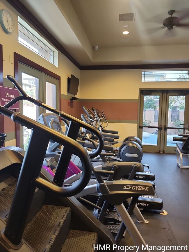 Building Photo - Modern 2-Bedroom Condo Near Victoria Gardens