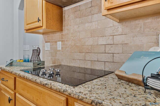 Building Photo - 201 Mantle Dr NW