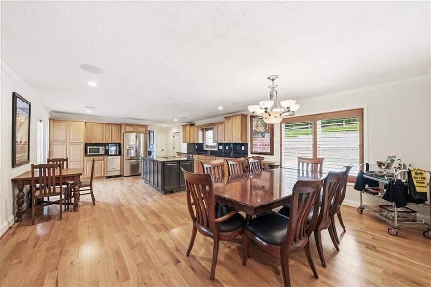 Building Photo - 6340 Reives Rd