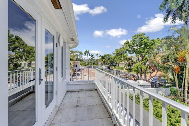 Building Photo - 1026 Seasage Dr