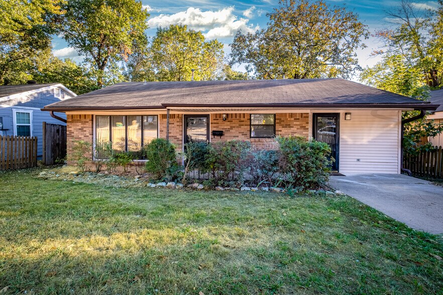 Primary Photo - 7321 Illinois St