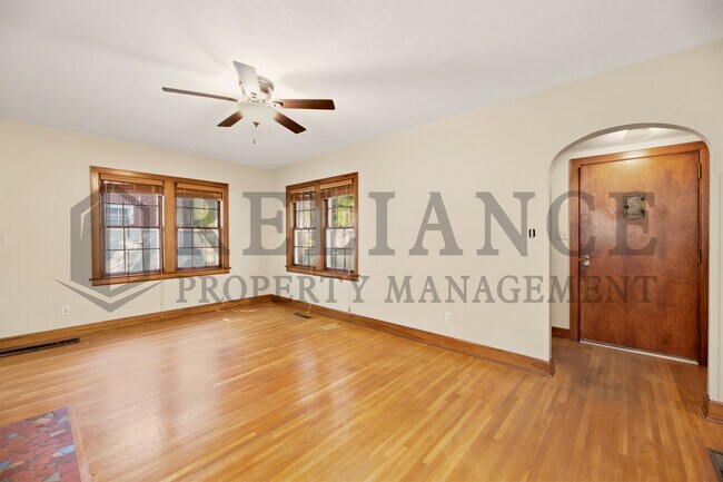Building Photo - 737 S Lorraine Ave