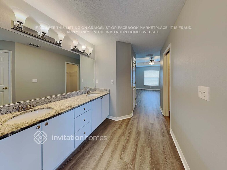 Building Photo - 6367 Alamanda Hills Dr