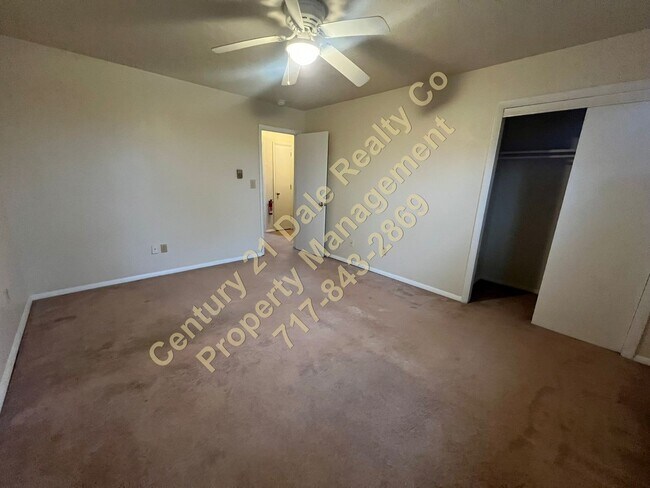 Building Photo - 2BR, 1.5 Bath in Dallastown School District