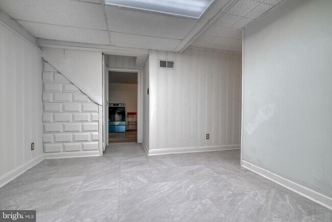 Building Photo - 1207 St Andrews Way