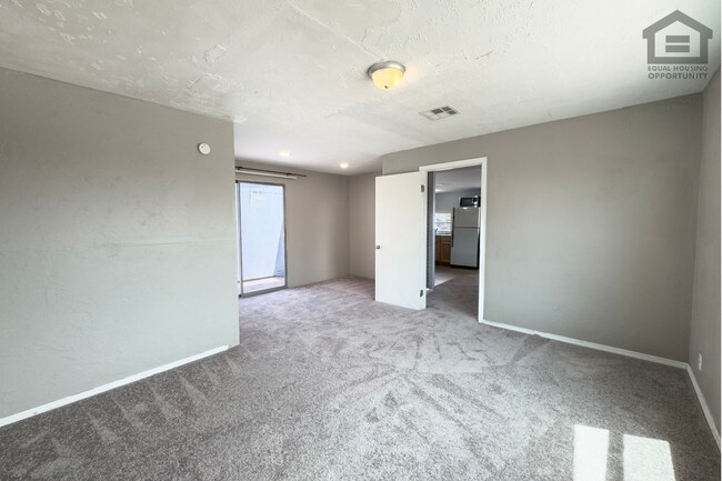 Building Photo - 13522 W Maryland Ave