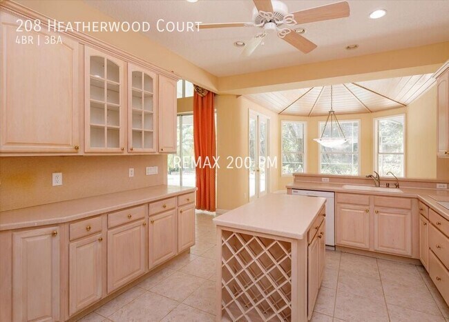 Building Photo - 208 Heatherwood Ct