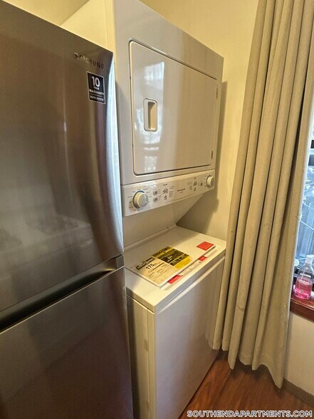 Building Photo - 871 Harrison Ave