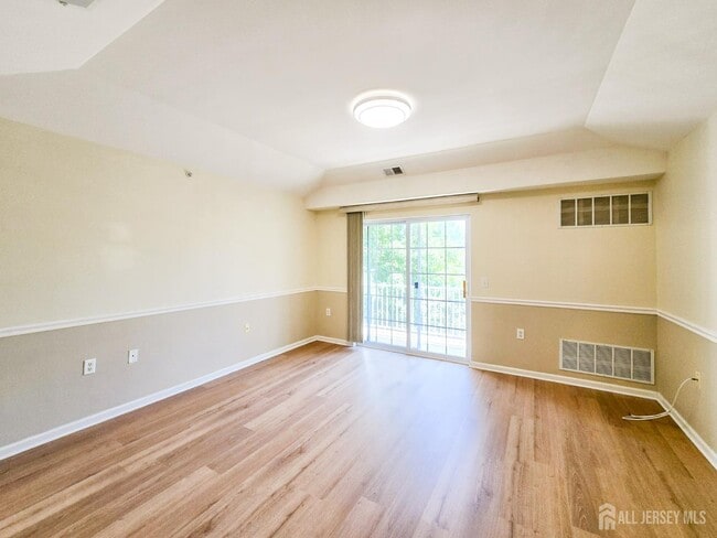 Building Photo - 61 Liddle Ave