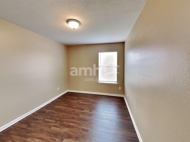 Building Photo - 11735 Tierra Palms Ct